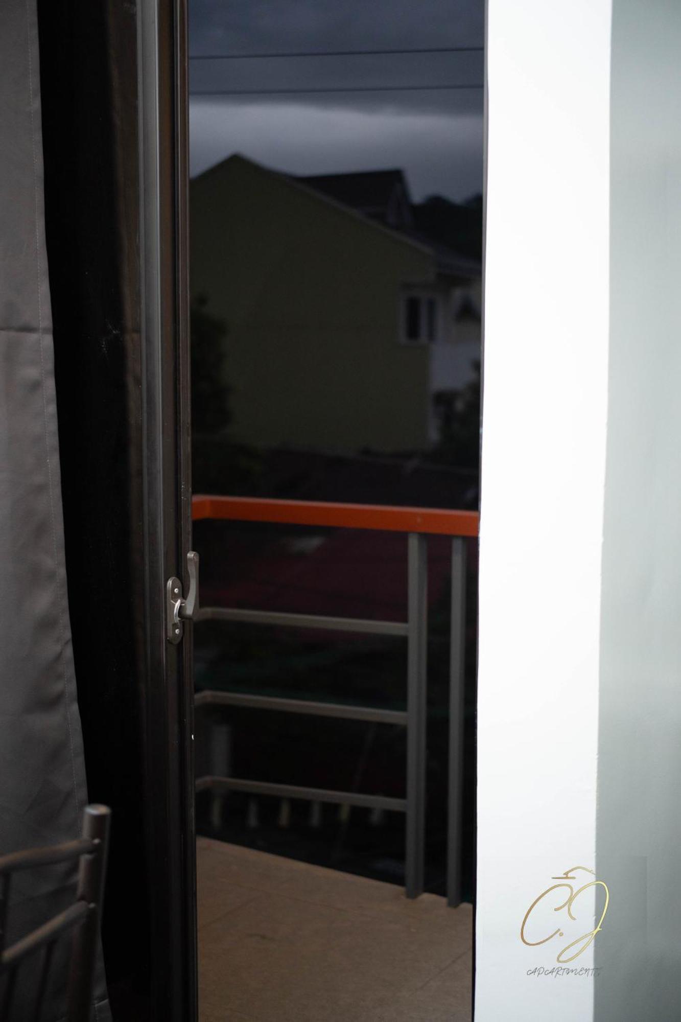 Cj Apartments Olongapo Exterior photo
